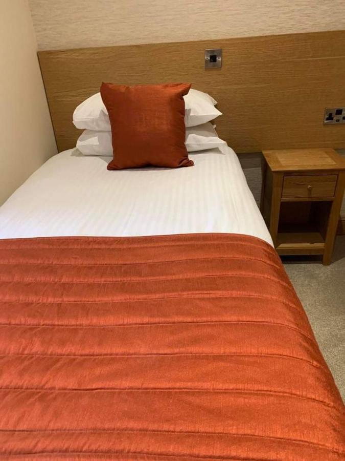 קירקאלדי Victoria Hotel מראה חיצוני תמונה