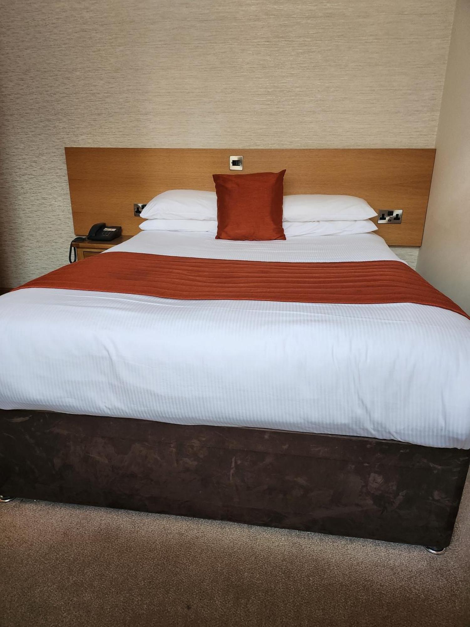 קירקאלדי Victoria Hotel מראה חיצוני תמונה