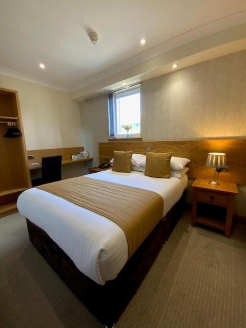 קירקאלדי Victoria Hotel מראה חיצוני תמונה