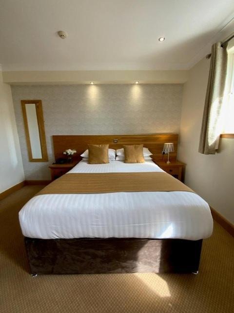 קירקאלדי Victoria Hotel מראה חיצוני תמונה