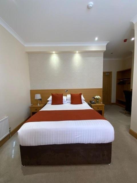 קירקאלדי Victoria Hotel מראה חיצוני תמונה