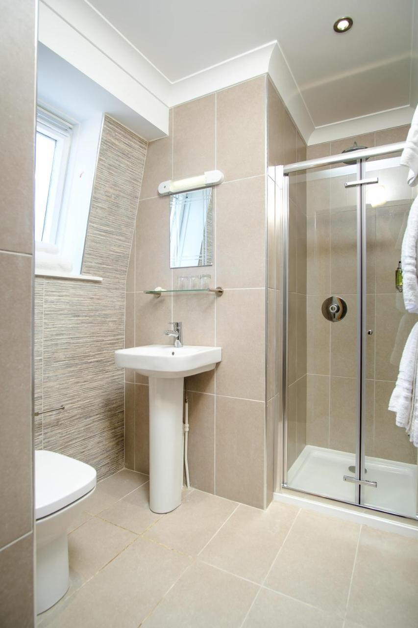 קירקאלדי Victoria Hotel מראה חיצוני תמונה